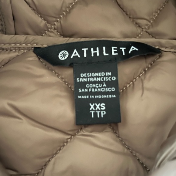 Athleta Whisper Featherless Parka - Picture 4 of 6